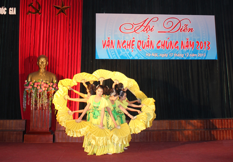 Viện Bỏng Quốc gia đã tổ chức thành công rực rỡ Hội diễn văn nghệ quần chúng năm 2013